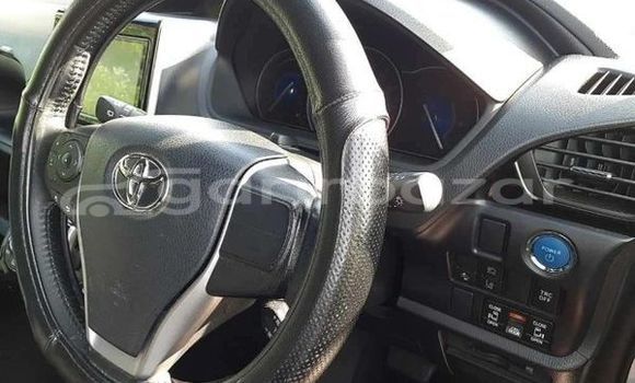 Buy Used 2020 Toyota Voxy in Dhaka, Dhaka Buy Used 2020 Toyota Voxy in Dhaka, Dhaka