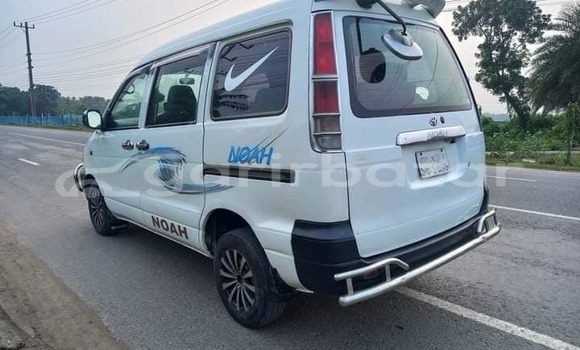 Buy Used 2015 Toyota Noah in Dhaka, Dhaka Buy Used 2015 Toyota Noah in Dhaka, Dhaka