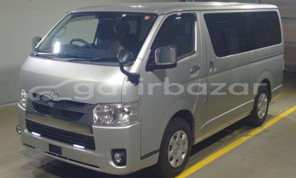 Buy Used 2020 Toyota Hiace in Dhaka, Dhaka Buy Used 2020 Toyota Hiace in Dhaka, Dhaka