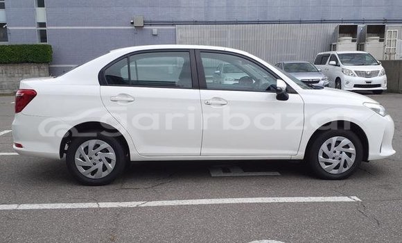 কেনা ব্যবহৃত Toyota axio White গাড়ী মধ্যে ঢাকা মধ্যে Dhaka কেনা ব্যবহৃত Toyota axio White গাড়ী মধ্যে ঢাকা মধ্যে Dhaka