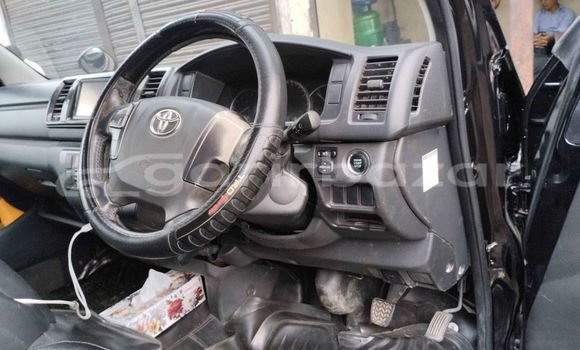 Buy Used 2016 Toyota Hiace in Dhaka, Dhaka Buy Used 2016 Toyota Hiace in Dhaka, Dhaka
