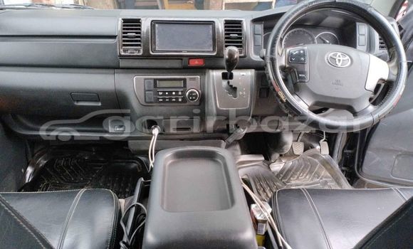 Buy Used 2016 Toyota Hiace in Dhaka, Dhaka Buy Used 2016 Toyota Hiace in Dhaka, Dhaka