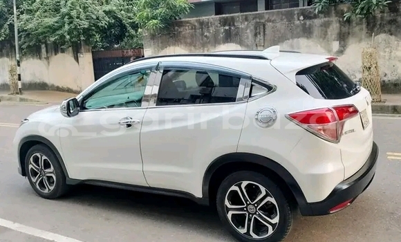 কেনা ব্যবহৃত Honda Vezel White গাড়ী মধ্যে অভয়নগর মধ্যে Jessor কেনা ব্যবহৃত Honda Vezel White গাড়ী মধ্যে অভয়নগর মধ্যে Jessor