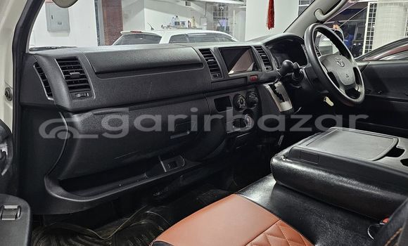 কেনা ব্যবহৃত Toyota Hiace White গাড়ী মধ্যে ঢাকা মধ্যে Dhaka কেনা ব্যবহৃত Toyota Hiace White গাড়ী মধ্যে ঢাকা মধ্যে Dhaka