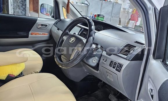 Buy Used 2010 Toyota X Noah in Dhaka, Dhaka Buy Used 2010 Toyota X Noah in Dhaka, Dhaka