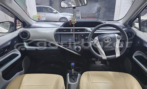 কেনা ব্যবহৃত Toyota Aqua White গাড়ী মধ্যে ঢাকা মধ্যে Dhaka কেনা ব্যবহৃত Toyota Aqua White গাড়ী মধ্যে ঢাকা মধ্যে Dhaka