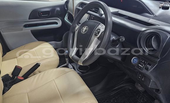 কেনা ব্যবহৃত Toyota Aqua White গাড়ী মধ্যে ঢাকা মধ্যে Dhaka কেনা ব্যবহৃত Toyota Aqua White গাড়ী মধ্যে ঢাকা মধ্যে Dhaka