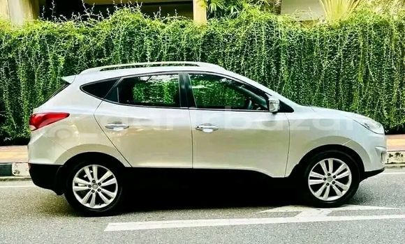 কেনা ব্যবহৃত Hyundai Tucson White গাড়ী মধ্যে অভয়নগর মধ্যে Jessor কেনা ব্যবহৃত Hyundai Tucson White গাড়ী মধ্যে অভয়নগর মধ্যে Jessor