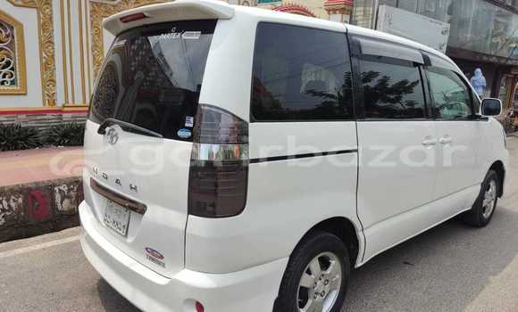 কেনা ব্যবহৃত Toyota Noah White গাড়ী মধ্যে ঢাকা মধ্যে Dhaka কেনা ব্যবহৃত Toyota Noah White গাড়ী মধ্যে ঢাকা মধ্যে Dhaka