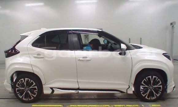 Buy Used 2020 Toyota Yaris in Dhaka, Dhaka Buy Used 2020 Toyota Yaris in Dhaka, Dhaka