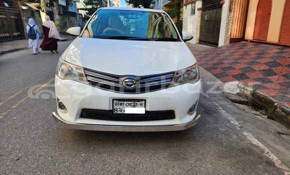 কেনা নতুন Toyota Axio White গাড়ী মধ্যে ঢাকা মধ্যে Dhaka