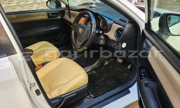 কিনুন নতুন Toyota গাড়ী কিনুন নতুন Toyota গাড়ী