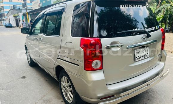 Buy Used 2005 Toyota raum in Dhaka, Dhaka Buy Used 2005 Toyota raum in Dhaka, Dhaka