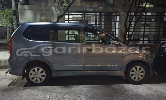 কিনুন ব্যবহৃত Toyota গাড়ী কিনুন ব্যবহৃত Toyota গাড়ী