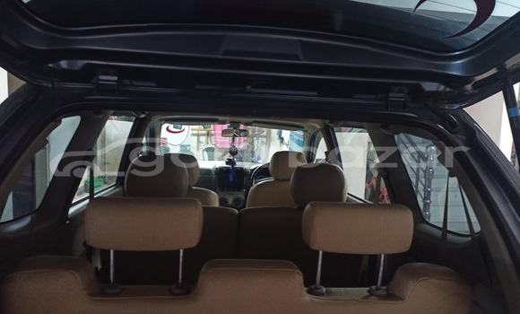কিনুন ব্যবহৃত Toyota গাড়ী কিনুন ব্যবহৃত Toyota গাড়ী