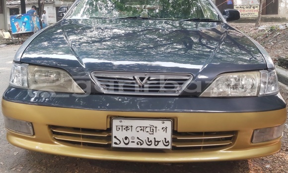 কিনুন ব্যবহৃত Toyota গাড়ী কিনুন ব্যবহৃত Toyota গাড়ী