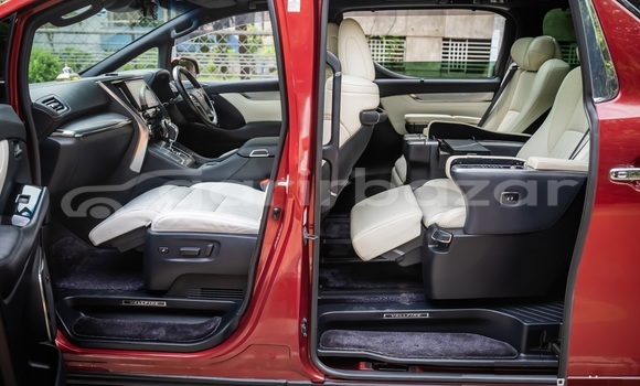 Buy Used 2018 Toyota Vellfire in Dhaka, Dhaka Buy Used 2018 Toyota Vellfire in Dhaka, Dhaka