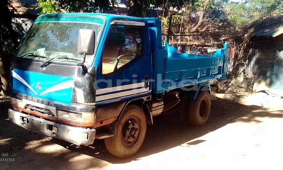 কেনা ব্যবহৃত Caterpillar 120 Blue ট্রাক মধ্যে ছাগলনাইয়া মধ্যে Feni কেনা ব্যবহৃত Caterpillar 120 Blue ট্রাক মধ্যে ছাগলনাইয়া মধ্যে Feni