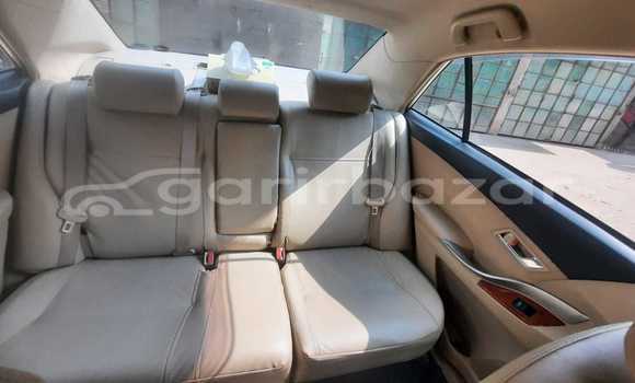 কিনুন ব্যবহৃত Toyota গাড়ী কিনুন ব্যবহৃত Toyota গাড়ী