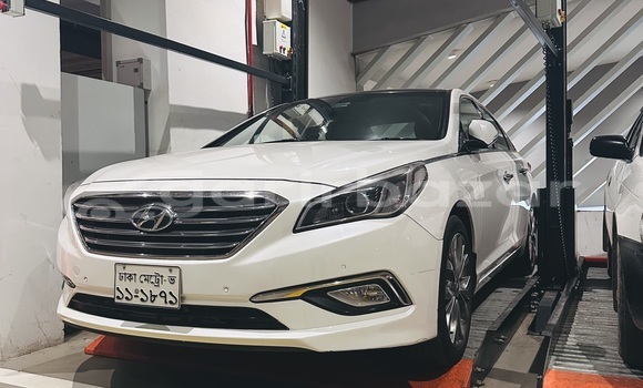 কিনুন ব্যবহৃত Hyundai গাড়ী কিনুন ব্যবহৃত Hyundai গাড়ী