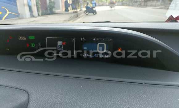 কিনুন আমদানি Toyota গাড়ী কিনুন আমদানি Toyota গাড়ী
