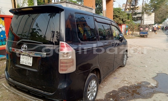 কিনুন ব্যবহৃত Toyota গাড়ী কিনুন ব্যবহৃত Toyota গাড়ী