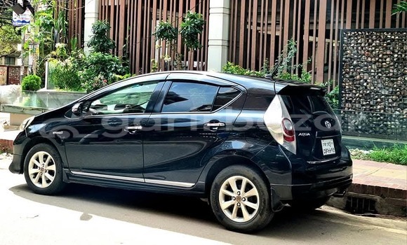 কেনা ব্যবহৃত Toyota AQUA Black গাড়ী মধ্যে ঢাকা মধ্যে Dhaka কেনা ব্যবহৃত Toyota AQUA Black গাড়ী মধ্যে ঢাকা মধ্যে Dhaka