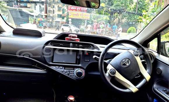 Buy Used 2013 Toyota Aqua in Dhaka, Dhaka Buy Used 2013 Toyota Aqua in Dhaka, Dhaka