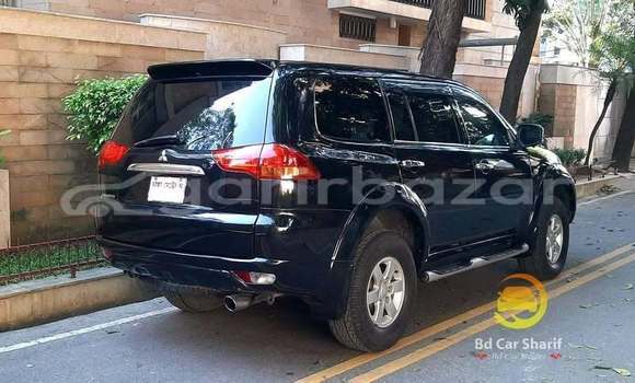 Buy Used 2014 Mitsubishi pajero in Dhaka, Dhaka Buy Used 2014 Mitsubishi pajero in Dhaka, Dhaka