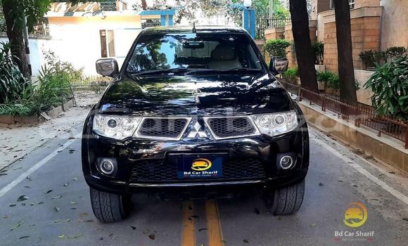 Buy Used 2014 Mitsubishi pajero in Dhaka, Dhaka Buy Used 2014 Mitsubishi pajero in Dhaka, Dhaka