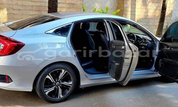 Buy Used 2017 Honda Civic in Dhaka, Dhaka Buy Used 2017 Honda Civic in Dhaka, Dhaka