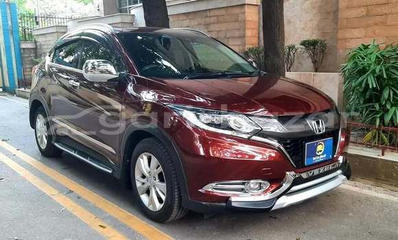 Buy Used 2014 Honda Vezel in Dhaka, Dhaka Buy Used 2014 Honda Vezel in Dhaka, Dhaka