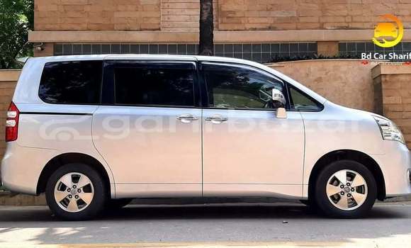 Buy Used 2012 Toyota Noah in Dhaka, Dhaka Buy Used 2012 Toyota Noah in Dhaka, Dhaka