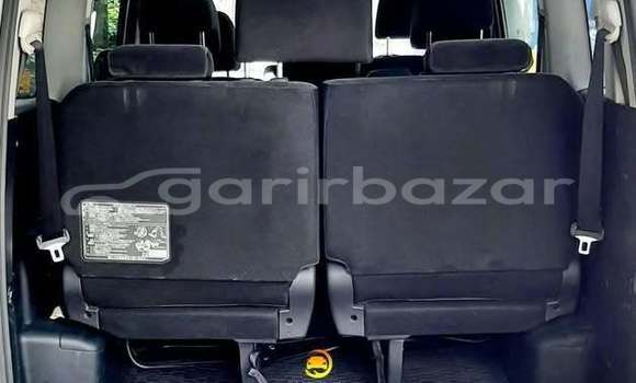 Buy Used 2012 Toyota Noah in Dhaka, Dhaka Buy Used 2012 Toyota Noah in Dhaka, Dhaka