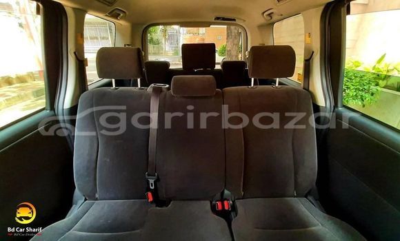 Buy Used 2012 Toyota Noah in Dhaka, Dhaka Buy Used 2012 Toyota Noah in Dhaka, Dhaka