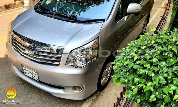 Buy Used 2012 Toyota Noah in Dhaka, Dhaka Buy Used 2012 Toyota Noah in Dhaka, Dhaka