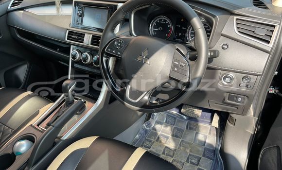 Buy Used 2019 Mitsubishi Xpander in Dhaka, Dhaka Buy Used 2019 Mitsubishi Xpander in Dhaka, Dhaka