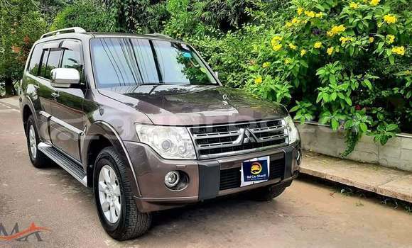 Buy Used 2018 Mitsubishi pajero in Dhaka, Dhaka Buy Used 2018 Mitsubishi pajero in Dhaka, Dhaka