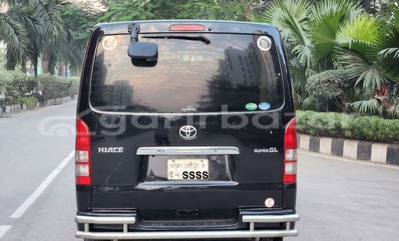 Buy Used 2016 Toyota Hiace in Dhaka, Dhaka Buy Used 2016 Toyota Hiace in Dhaka, Dhaka