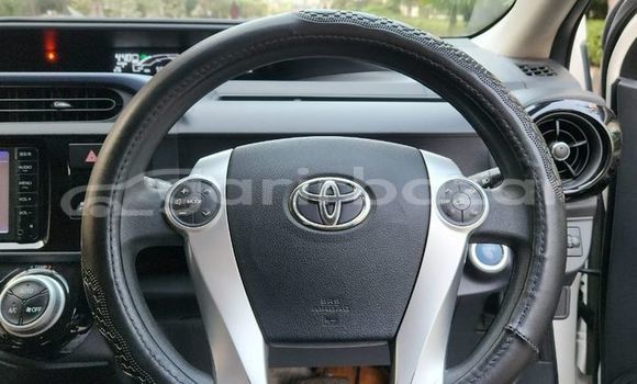 কেনা ব্যবহৃত Toyota Aqua White গাড়ী মধ্যে ঢাকা মধ্যে Dhaka কেনা ব্যবহৃত Toyota Aqua White গাড়ী মধ্যে ঢাকা মধ্যে Dhaka