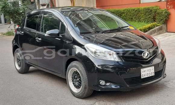 Buy Used 2017 Toyota Vitz in Dhaka, Dhaka Buy Used 2017 Toyota Vitz in Dhaka, Dhaka