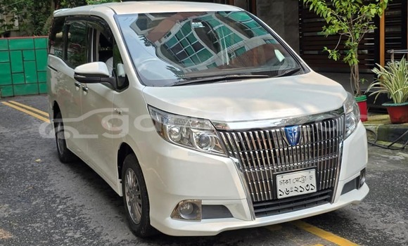 Buy Used 2018 Toyota Esquire in Dhaka, Dhaka Buy Used 2018 Toyota Esquire in Dhaka, Dhaka
