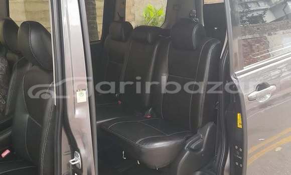 Buy Used 2011 Toyota noah x in Dhaka, Dhaka Buy Used 2011 Toyota noah x in Dhaka, Dhaka