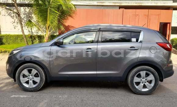 Buy Used 2019 Mercedes-Benz sportage in Dhaka, Dhaka Buy Used 2019 Mercedes-Benz sportage in Dhaka, Dhaka