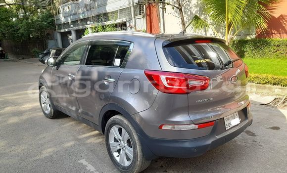 Buy Used 2019 Mercedes-Benz sportage in Dhaka, Dhaka Buy Used 2019 Mercedes-Benz sportage in Dhaka, Dhaka