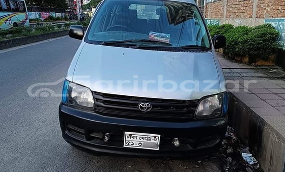 Buy Used 2004 Toyota Sienna in Dhaka, Dhaka Buy Used 2004 Toyota Sienna in Dhaka, Dhaka