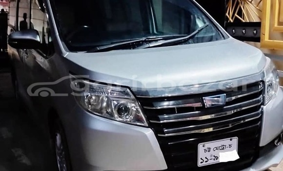 Buy Used 2018 Toyota X Noah in Dhaka, Dhaka Buy Used 2018 Toyota X Noah in Dhaka, Dhaka