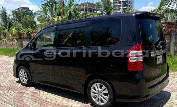 Buy Used 2018 Toyota X Noah in Dhaka, Dhaka Buy Used 2018 Toyota X Noah in Dhaka, Dhaka