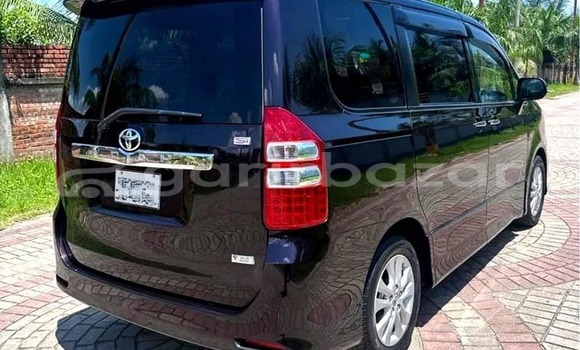 Buy Used 2018 Toyota X Noah in Dhaka, Dhaka Buy Used 2018 Toyota X Noah in Dhaka, Dhaka