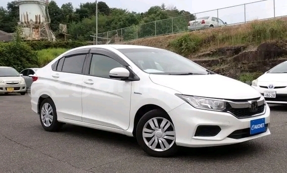 Buy Used Honda Grace in Bandarban, Bandarban Buy Used Honda Grace in Bandarban, Bandarban